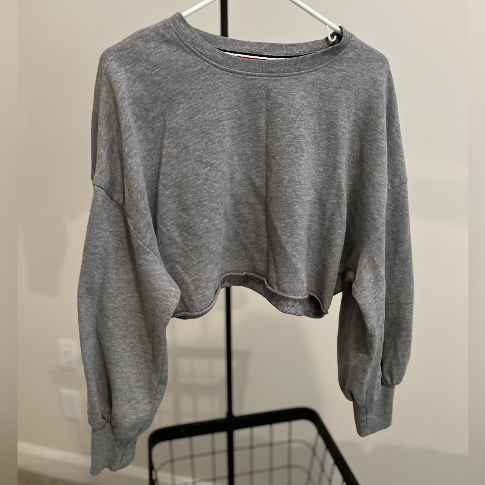 Tommy Hilfiger cropped sweatshirt